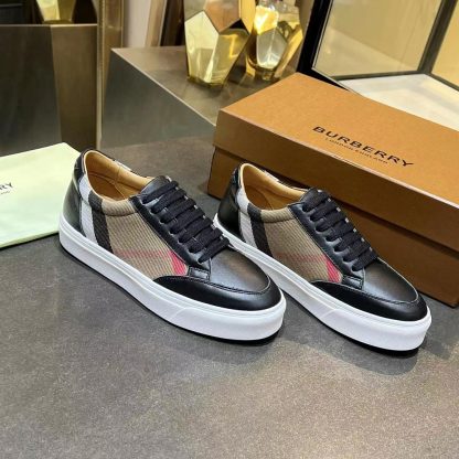 Burberry low-top sneakers - Image 7