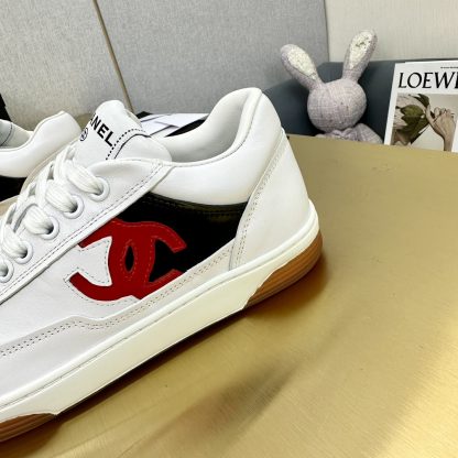 Chanel white and red mix and match versatile casual sneakers - Image 7