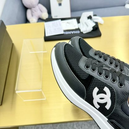 Chanel classic black and white mix and match versatile casual sneakers - Image 7