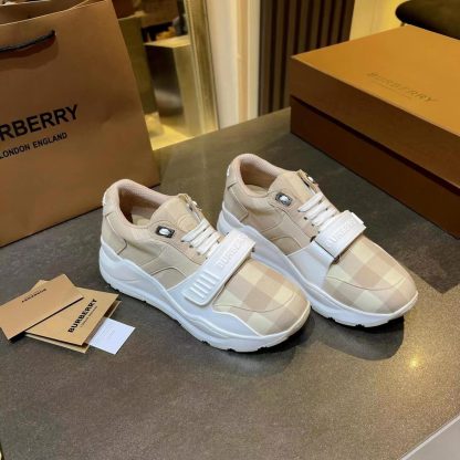 Burberry thick-soled sports shoes - Image 7