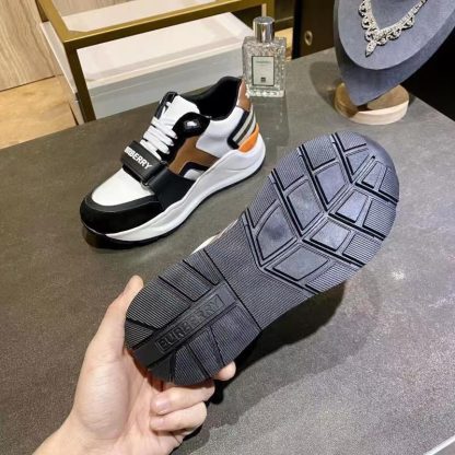 Burberry thick-soled sports shoes - Image 7