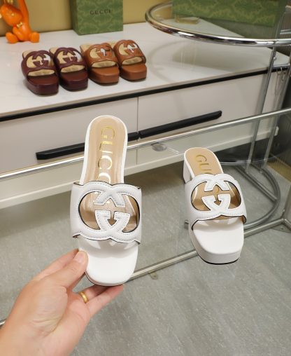 Gucci platform slippers - Image 7