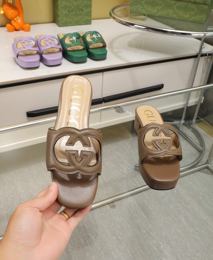 Gucci platform slippers - Image 7