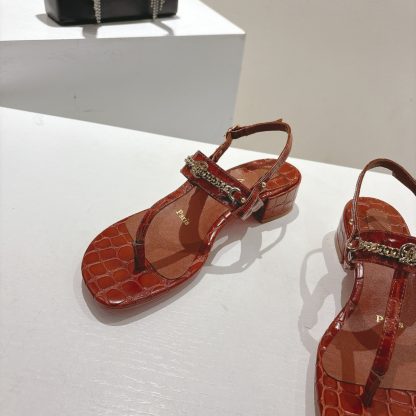 Christian Louboutin red-soled women's thong low-heeled sandals - Image 7