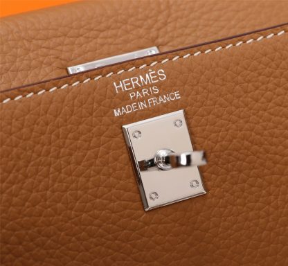 Hermès Golden Brown Kelly Handbag Carry your taste with you Size 28cm 25cm - Image 7