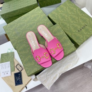 Gucci horsebit shallow design with square toe and three-dimensional square heel slippers