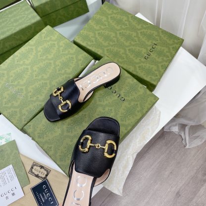 Gucci horsebit shallow design with square toe and three-dimensional square heel slippers - Image 8