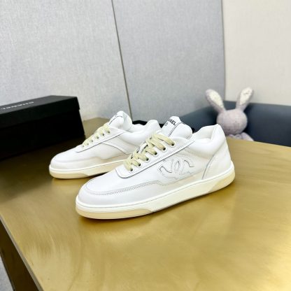 Chanel classic yellow and blue mix and match fashion casual dad shoes for men and women - Image 7