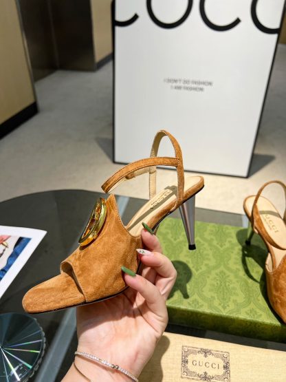 Gucci's classic high-heeled slippers are a must-have for summer - Image 8