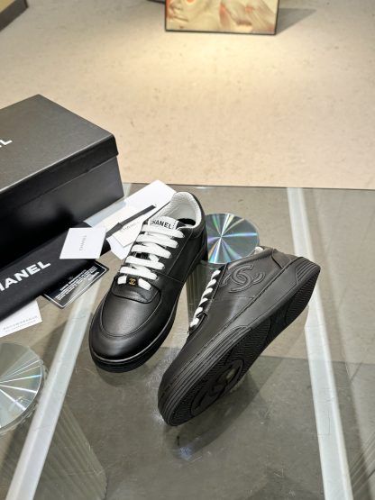 Chanel classic design black mix casual sneakers - Image 5