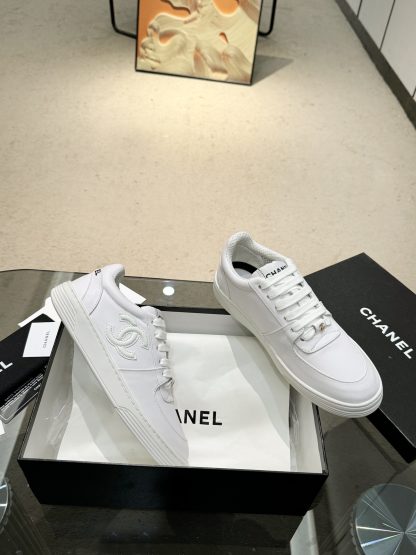 Chanel classic design white mix and match casual sneakers - Image 5