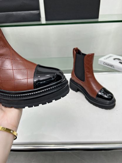 Chanel embroidered thick-soled brown versatile Chelsea boots - Image 7