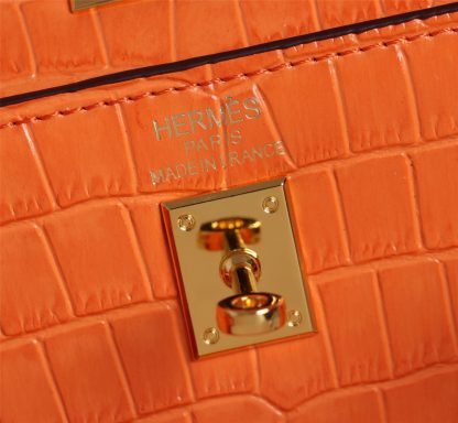 Hermès Orange Mini Second Generation Kelly Crocodile Pattern Crossbody Bag Size: 25cm+9cm+18cm - Image 7