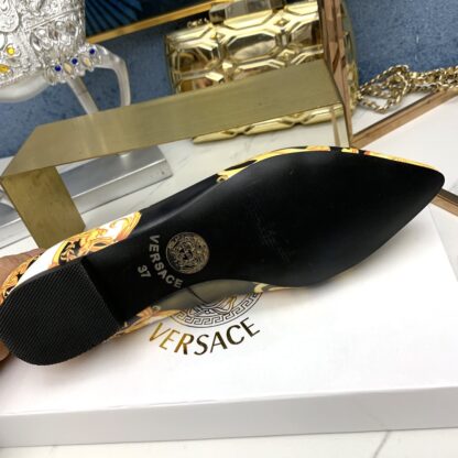 VERSACE classic printed pointed flat casual shoes - Image 7