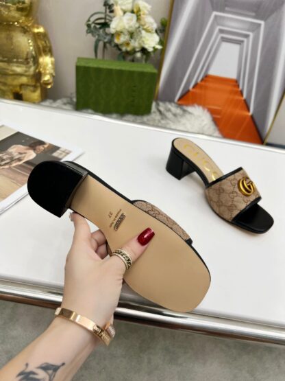 Gucci mid-heel slippers - Image 8