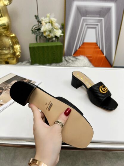 Gucci mid-heel slippers - Image 8