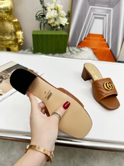 Gucci mid-heel slippers - Image 7