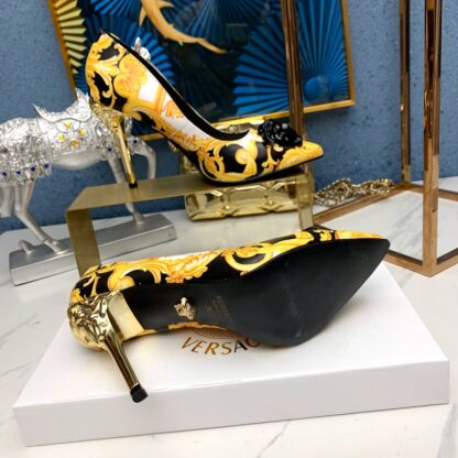 VERSACE Fashion Print Trendy High Heels - Image 7