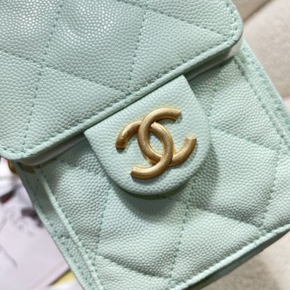Chanel-style hippie hobo light green mini bag - Image 7