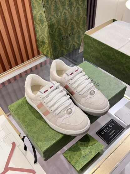 Gucci retro distressed elements, washed retro logo casual shoes on the tongue - Image 8