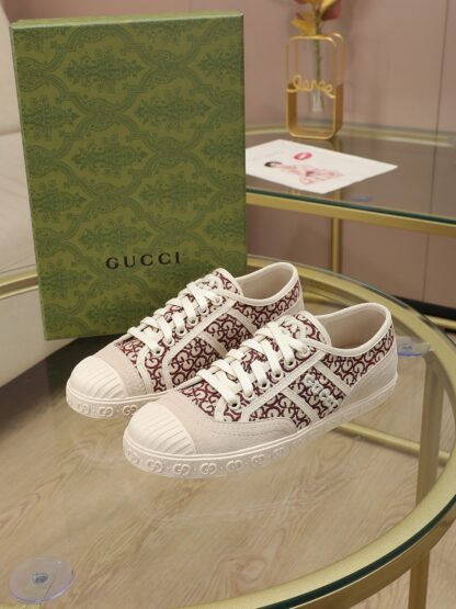Gucci Double G embroidered low-top lace-up fashion sneakers - Image 8