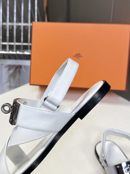Hermès Spring and Summer Classic Square Toe White Versatile Comfort Sandals - Image 7