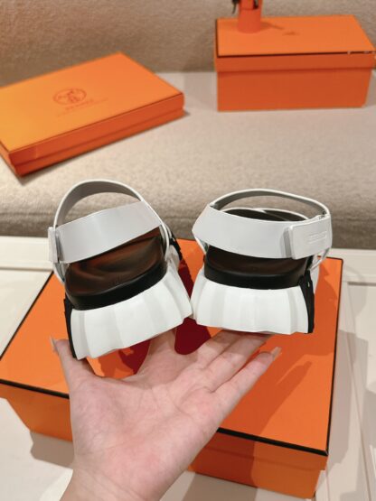 Hermès soft calfskin white casual cross-slippers - Image 7