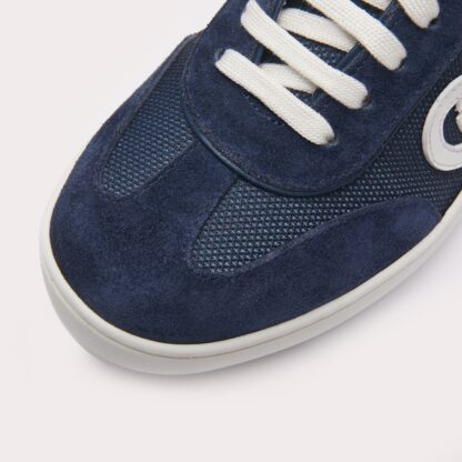 Gucci's latest hot-selling sneakers for couples - Image 4