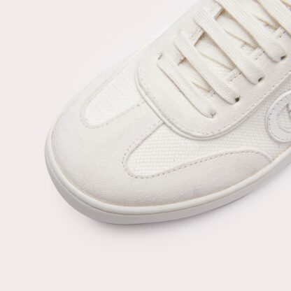 Gucci's latest hot-selling sneakers for couples - Image 7