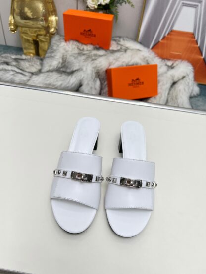 Hermès new spring and summer white thick-heeled sandals, heel height 5cm - Image 7