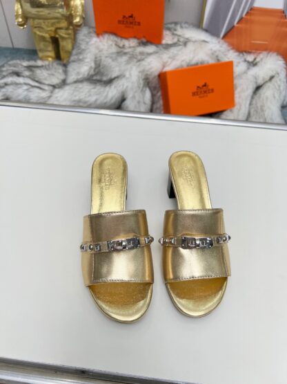 Hermès Spring/Summer new gold block-heeled sandals, heel height 5cm - Image 7