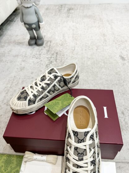 Gucci Lido series distressed casual shoes - Image 8