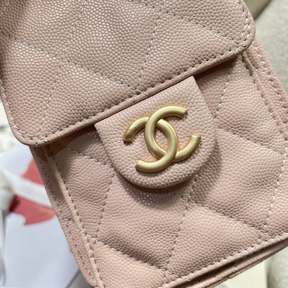 Chanel elegant pink handbag - Image 8