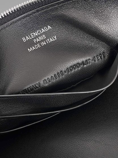 Balenciaga Rodeo Silver Buckle Shoulder Bag - Image 7