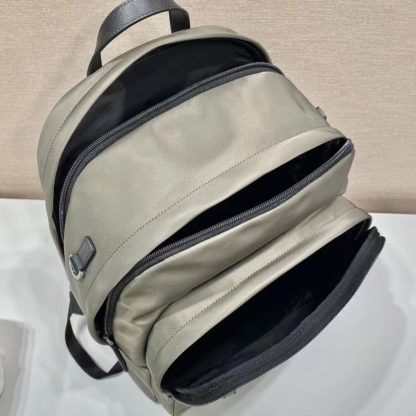 Prada simple backpack - Image 7