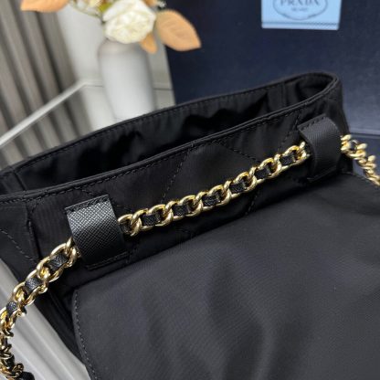 Prada Second-hand Small Shoulder Bag - Image 7