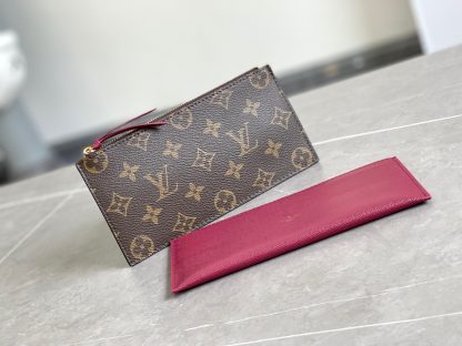 Louis Vuitton gold chain bag - Image 7