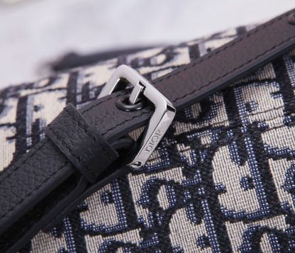 Dior pre-fall early spring series saddle bag - Image 7