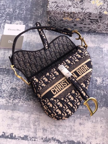 Dior Oblique Saddle Bag - Image 7