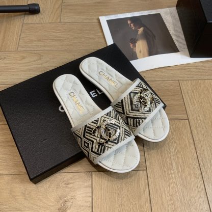 Chanel Spring and Summer New Double C Flat Slippers - Image 7