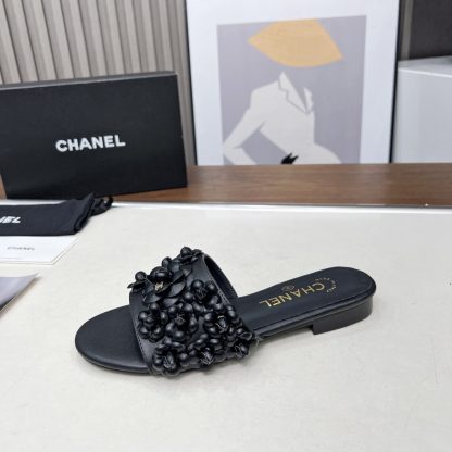 Chanel Spring/Summer Black Delicate Shoes and Custom Flower Sandals Heel Height 1.5cm - Image 7