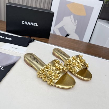 Chanel Spring/Summer Gold Delicate Shoes and Custom Flower Sandals Heel Height 1.5cm - Image 7