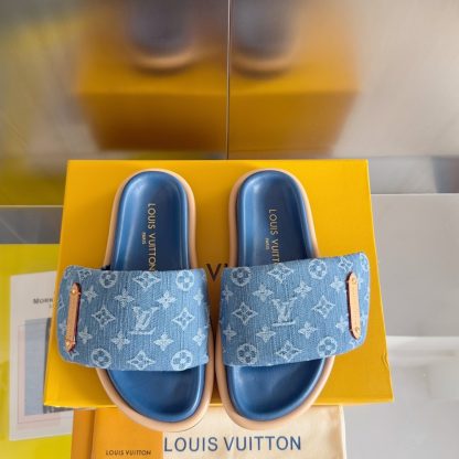 Louis Vuitton's latest fashion casual half slippers - Image 7