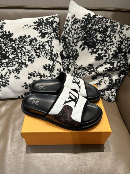 Louis Vuitton Spring and Summer Flip Flops - Image 7