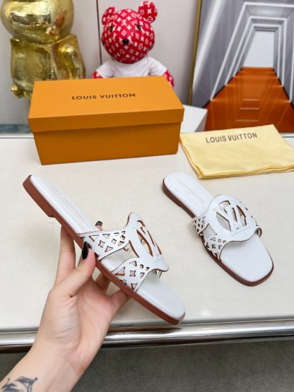 Louis Vuitton's new hollow slippers - Image 6