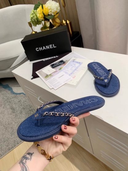 Chanel Spring New Dark Blue Chain Flip-Flops - Image 7
