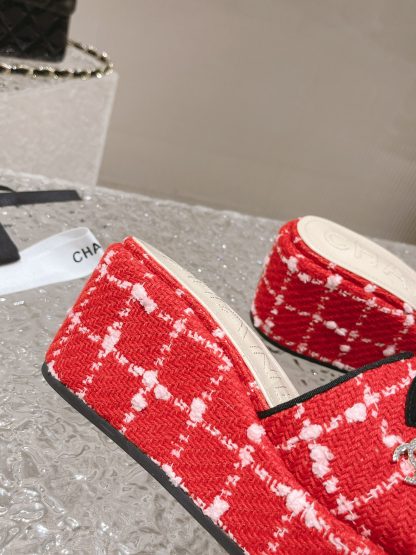 Chanel summer classic red and black double C design stylish and comfortable slippers front 3cm back 7cm - Image 7