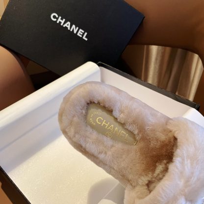 Chanel new apricot pure natural lambswool slippers - Image 7
