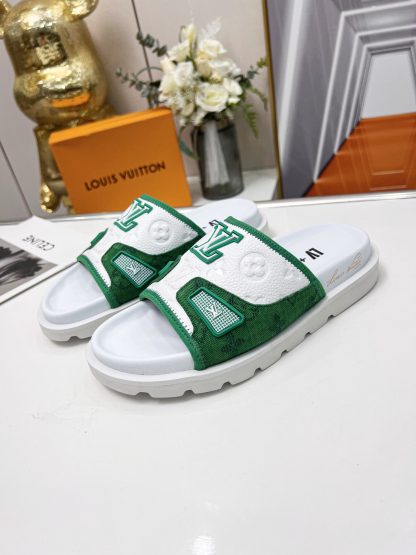 Louis Vuitton luxury men and women couple slippers - Image 7