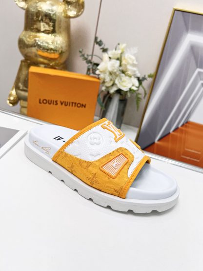 Louis Vuitton luxury men and women couple slippers - Image 7